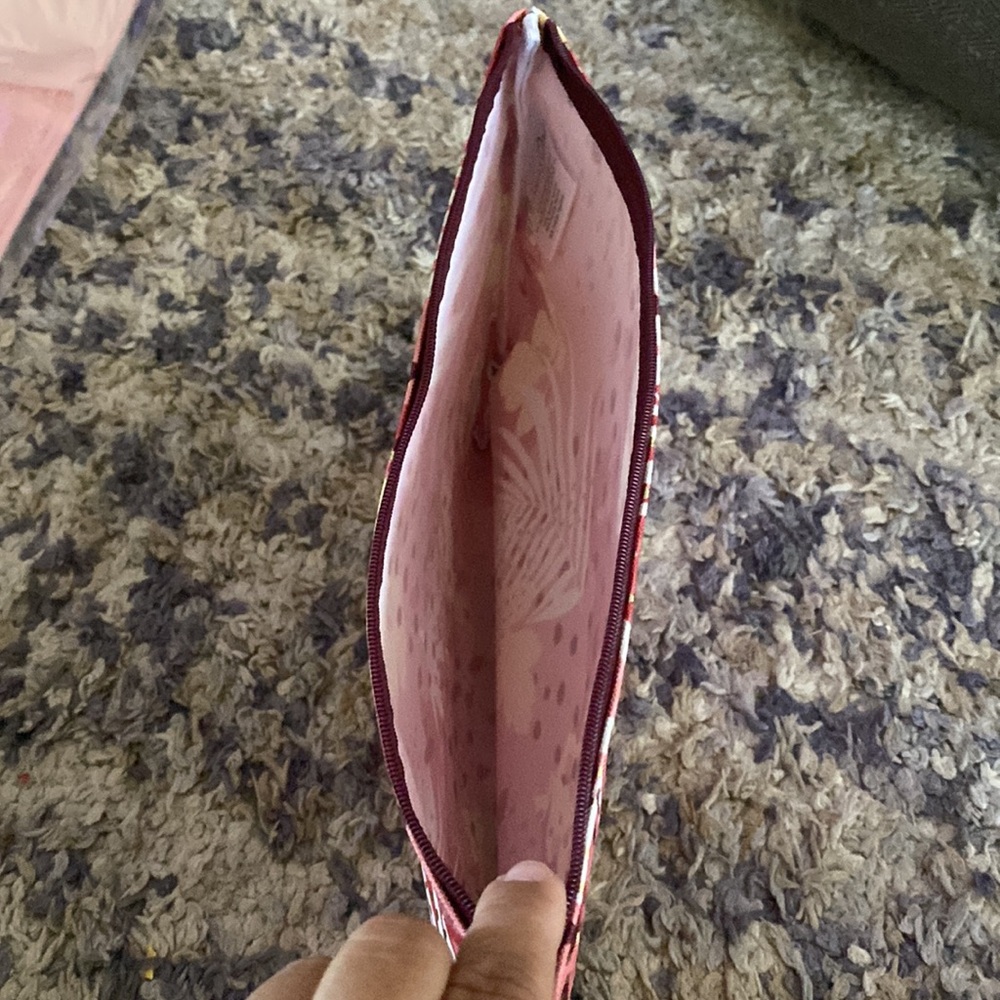Make-up/ First-Add zipper Pouch - Picture 2 of 3